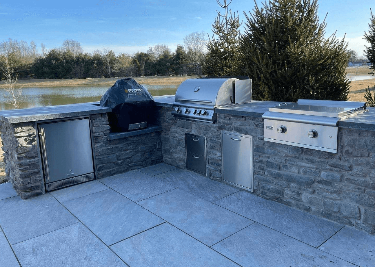 Lakeside Outdoor Kitchen gallery image 4
